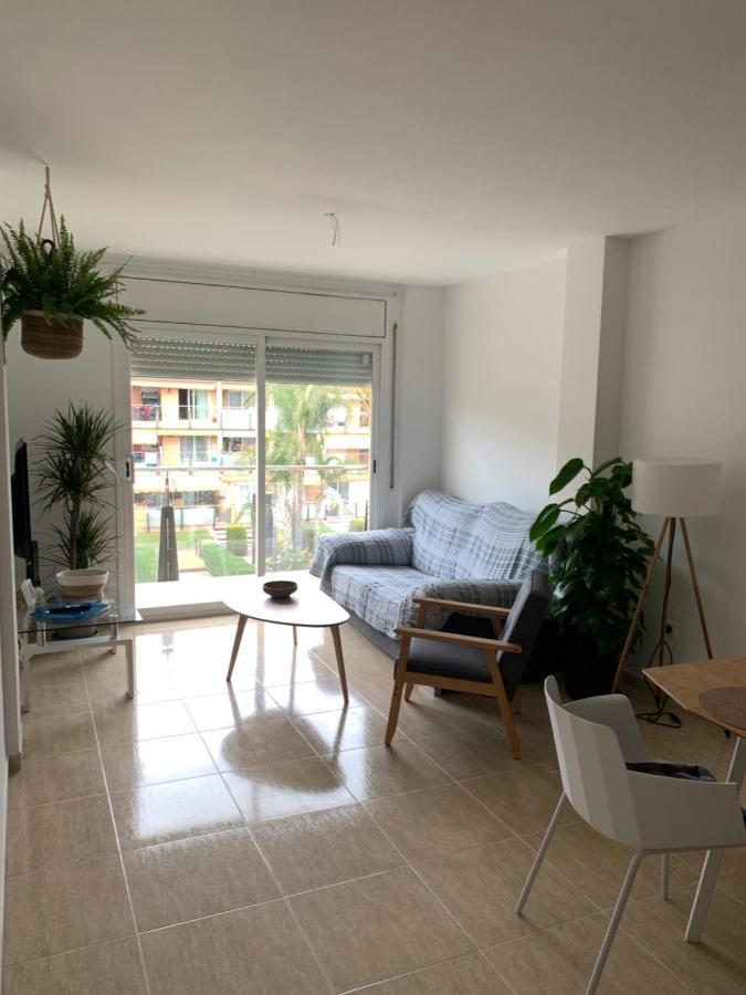 Acogedor Apartamento Con Piscina En Vilafortuny, Cambrils Luaran gambar
